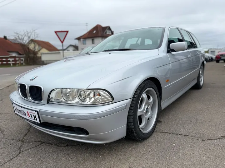 BMW 520