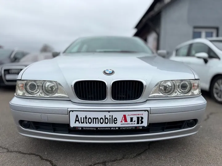 BMW 520