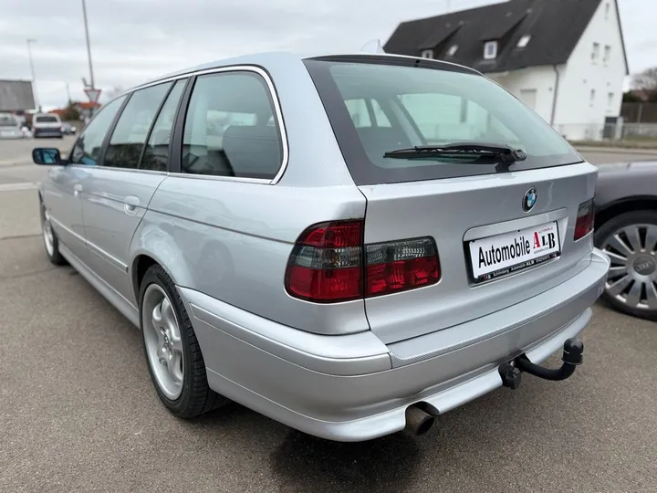 BMW 520