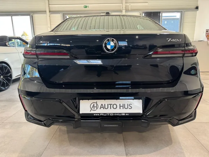 BMW 740