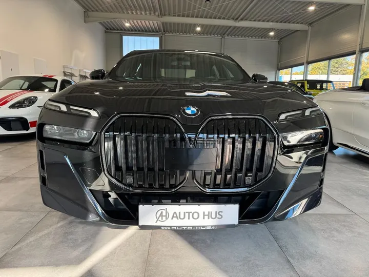 BMW 740