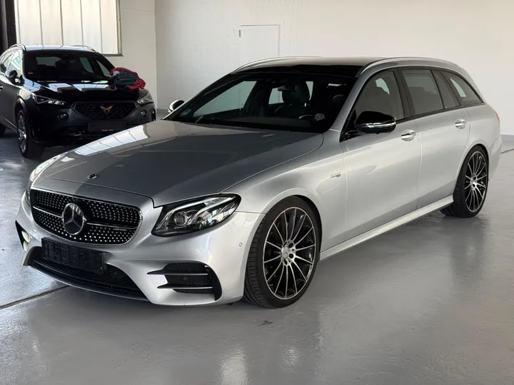 Mercedes-Benz E 43 AMG
