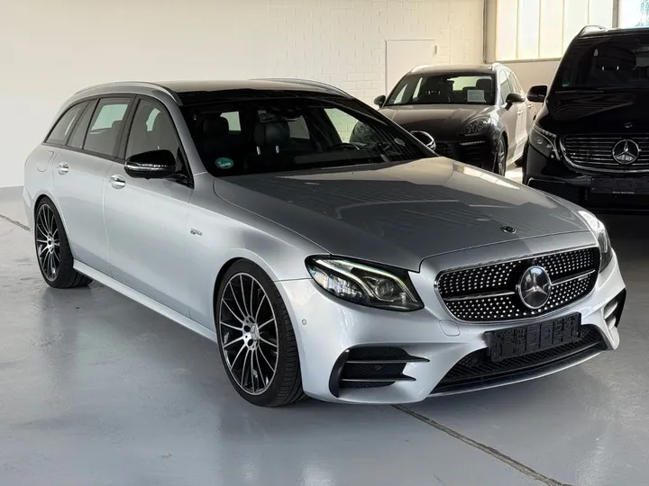Mercedes-Benz E 43 AMG