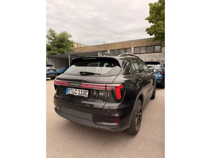 Lynk&Co 01