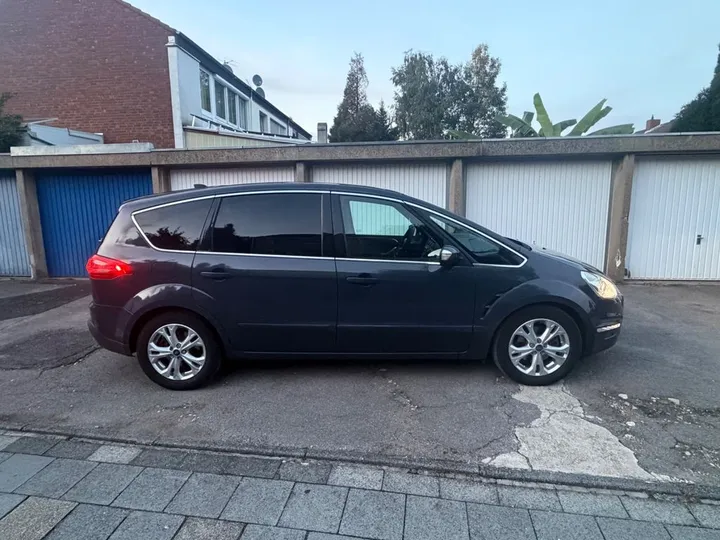Ford S-Max