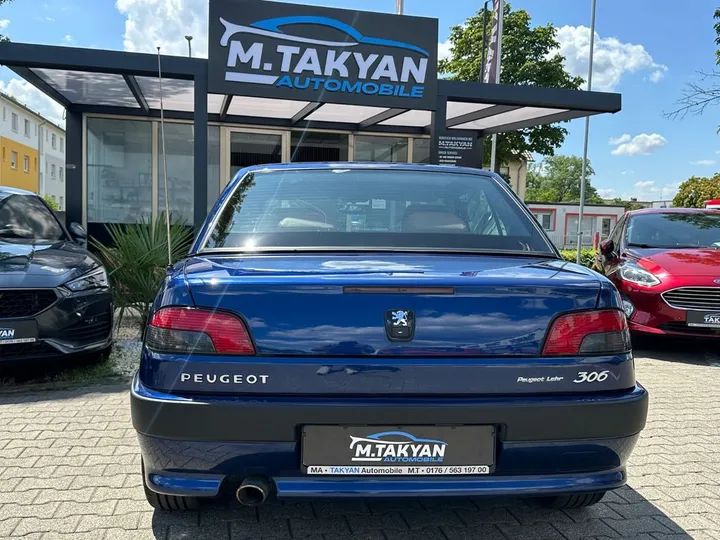 Peugeot 306
