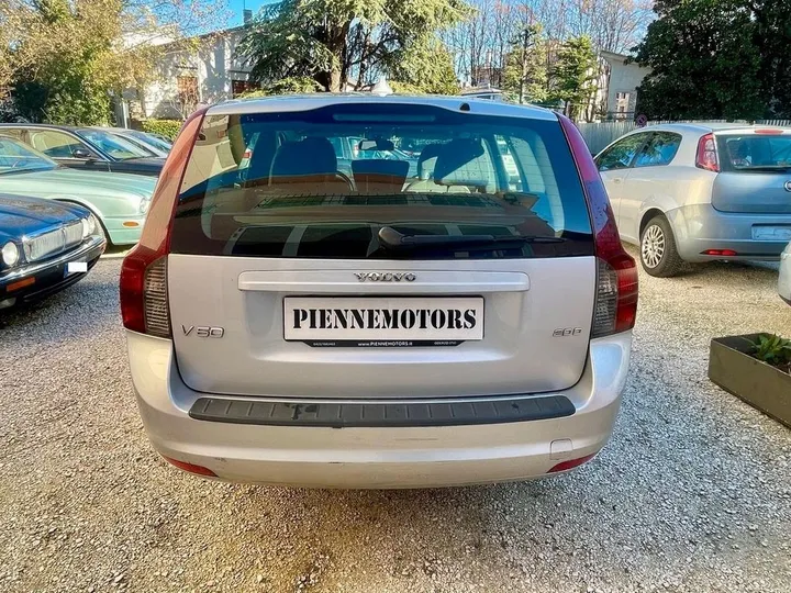Volvo V50