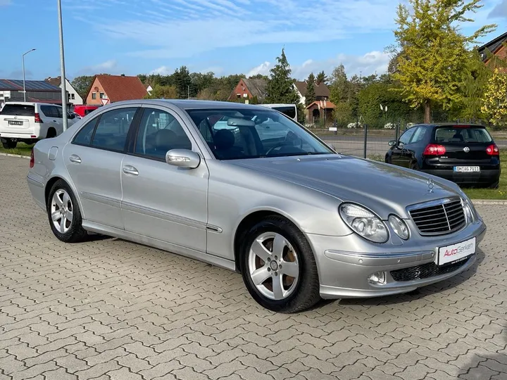 Mercedes-Benz E 270