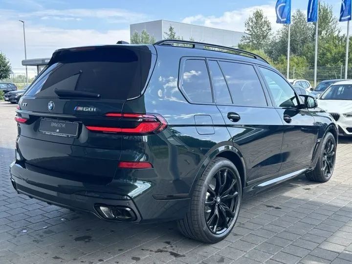 BMW X7 M60