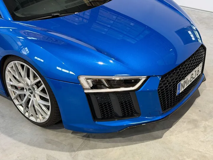 Audi R8