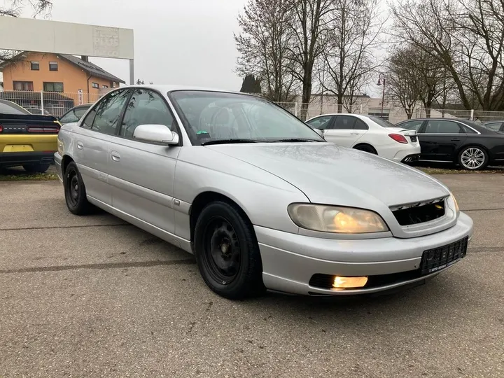 Opel Omega