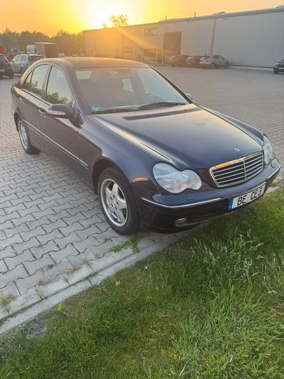 Mercedes-Benz C 200