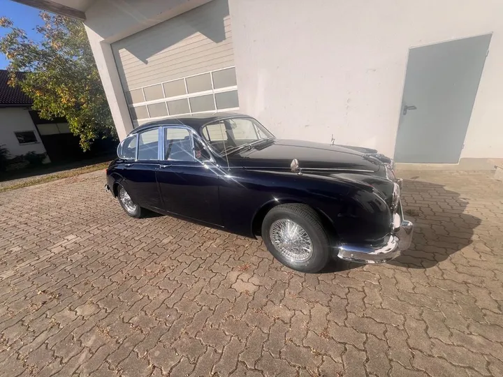 Jaguar MK II