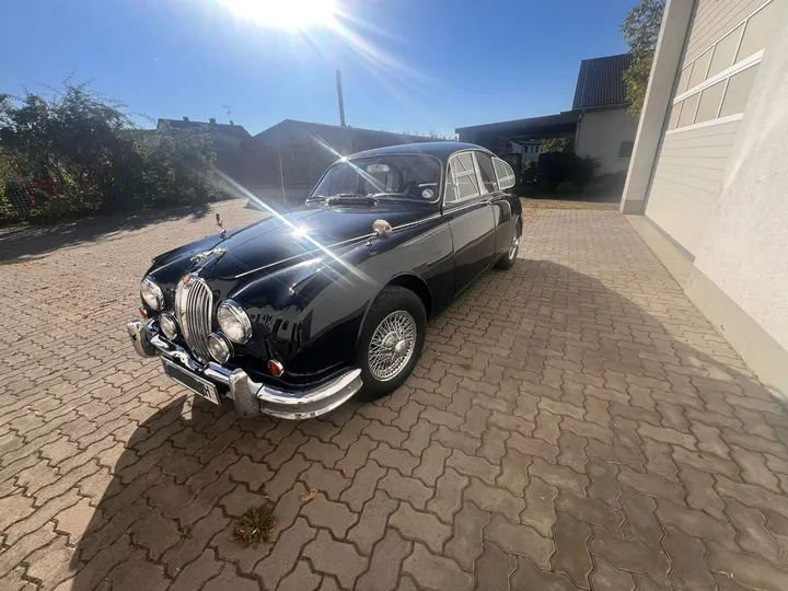 Jaguar MK II