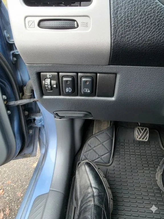 Suzuki Liana