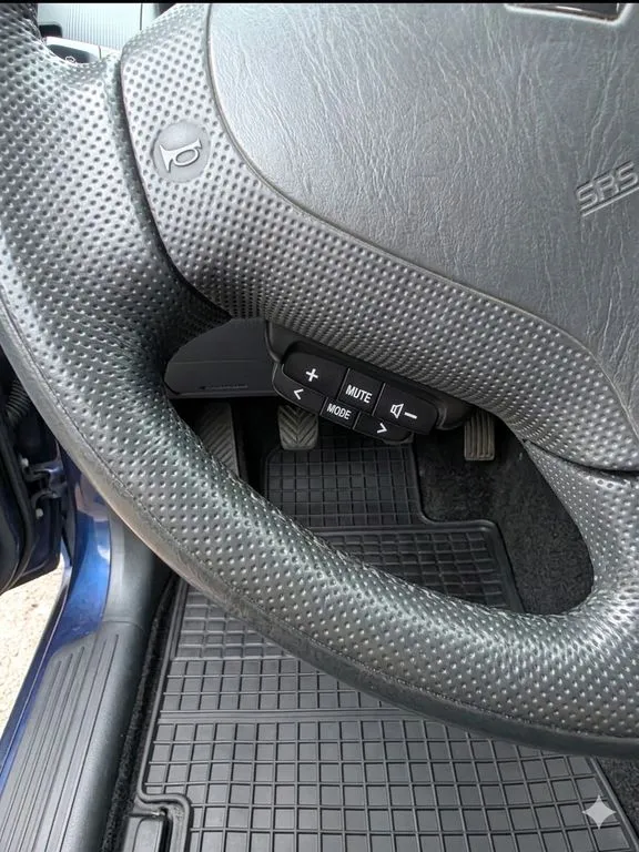 Suzuki Liana