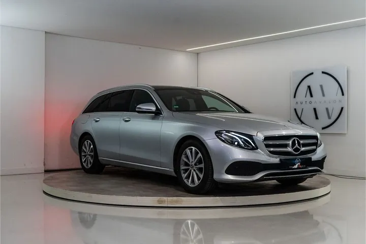 Mercedes-Benz E 200