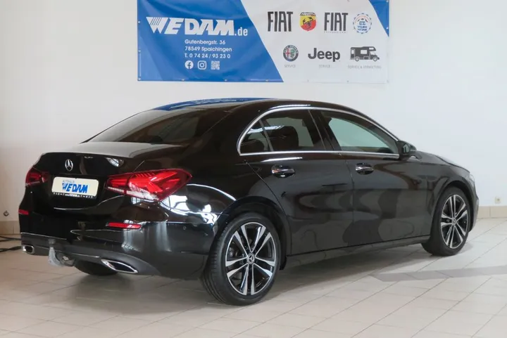 Mercedes-Benz A 200