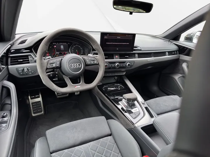 Audi RS4