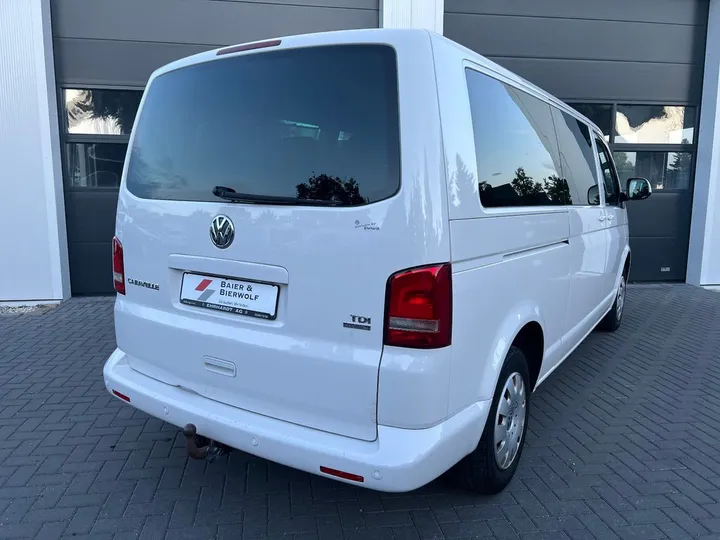 Volkswagen T5 Caravelle