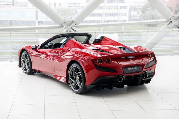 Ferrari F8