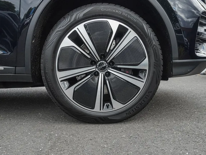 BYD TANG