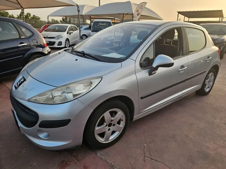 Peugeot 207