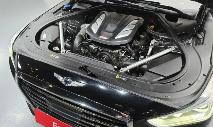 Genesis EQ900