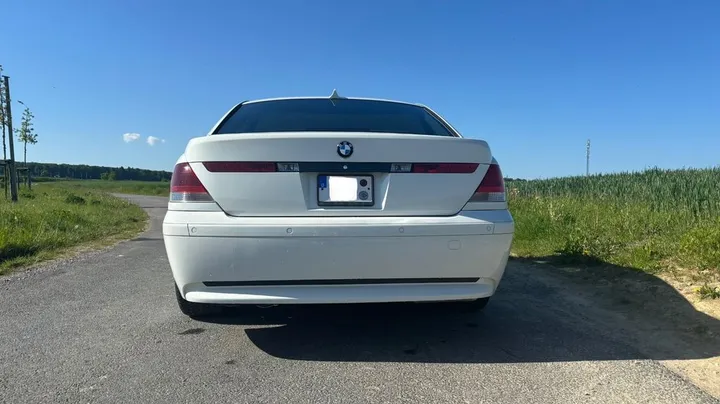 BMW 735