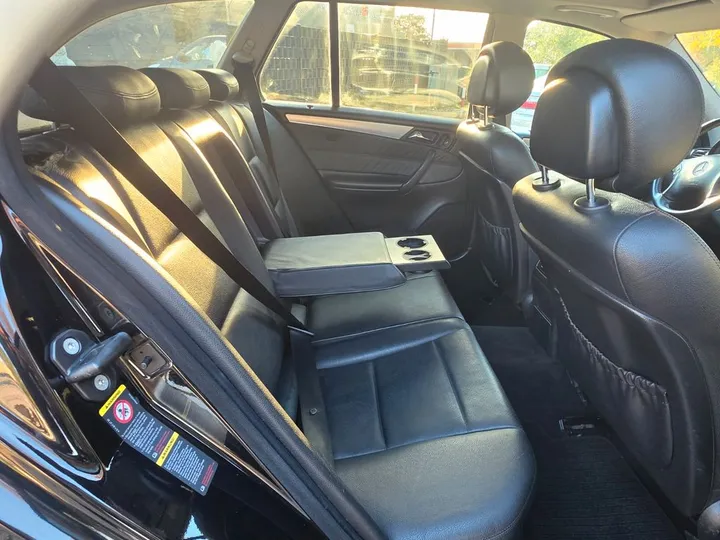 Mercedes-Benz C 320