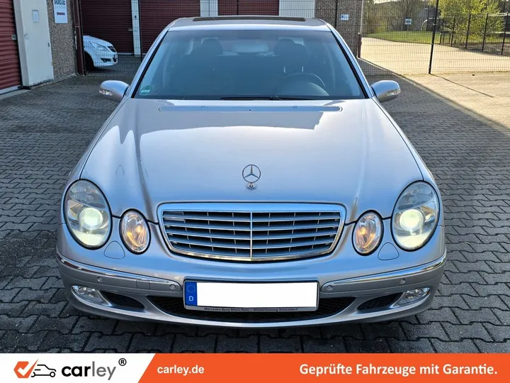Mercedes-Benz E 320