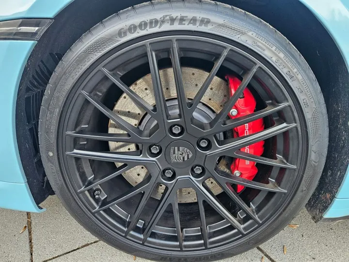 Porsche 992