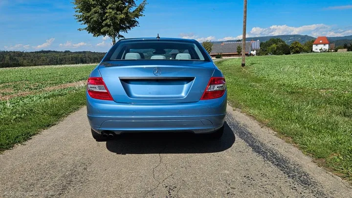 Mercedes-Benz C 200