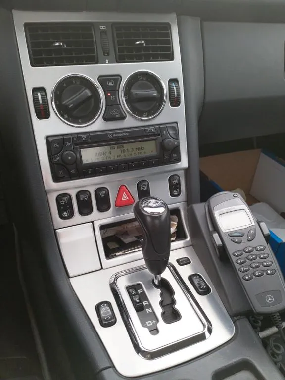 Mercedes-Benz SLK 230