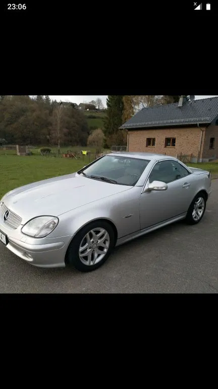 Mercedes-Benz SLK 230