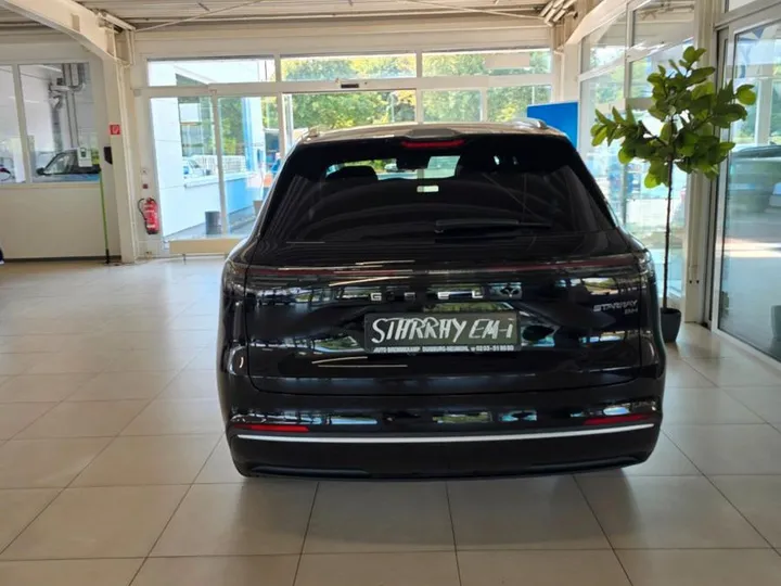 Geely Starray EM-i