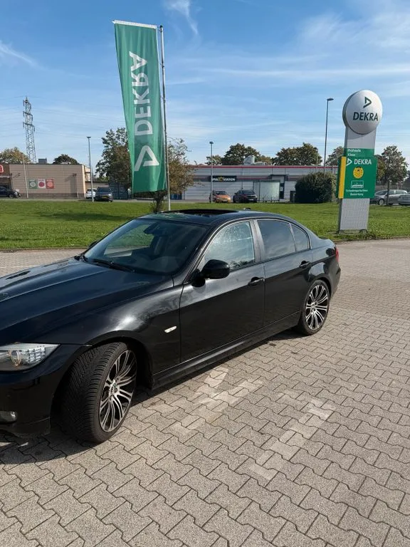 BMW 320