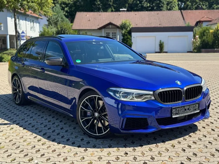 BMW M550