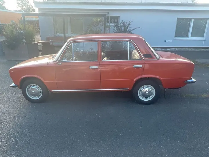 Lada 1200