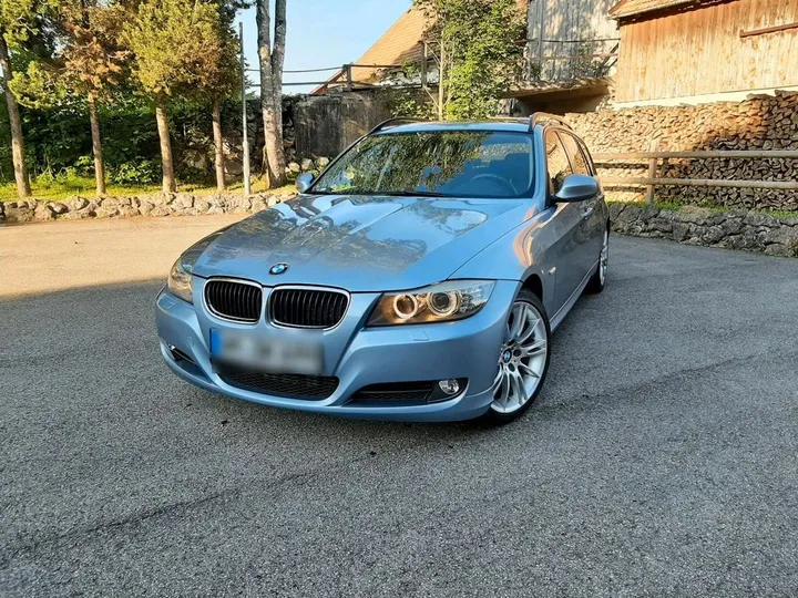 BMW 320
