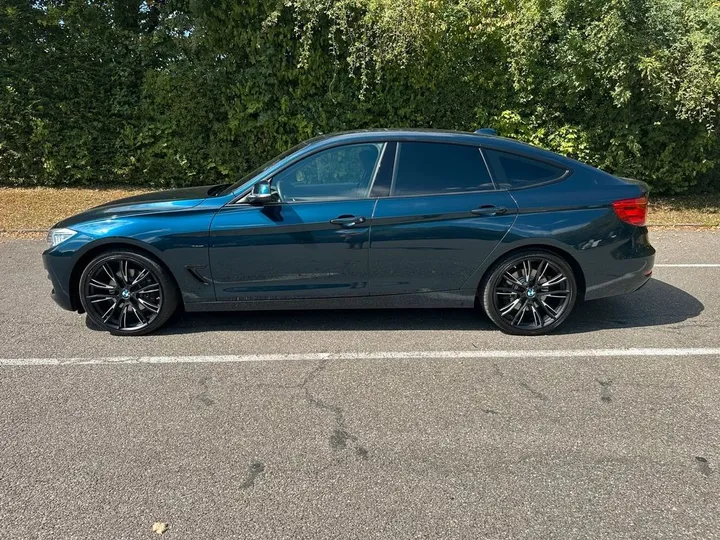 BMW 330 Gran Turismo