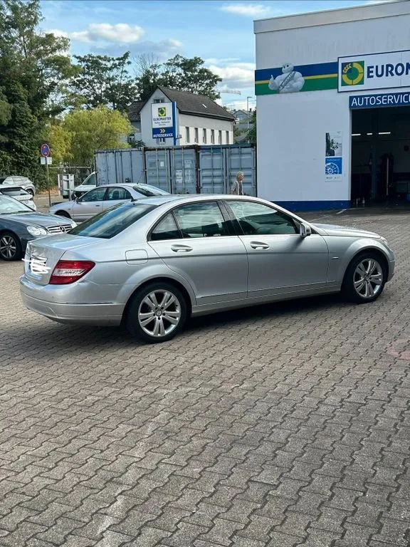 Mercedes-Benz C 180