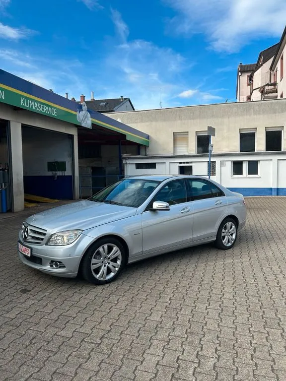 Mercedes-Benz C 180