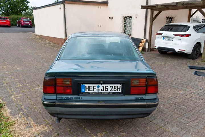 Opel Senator