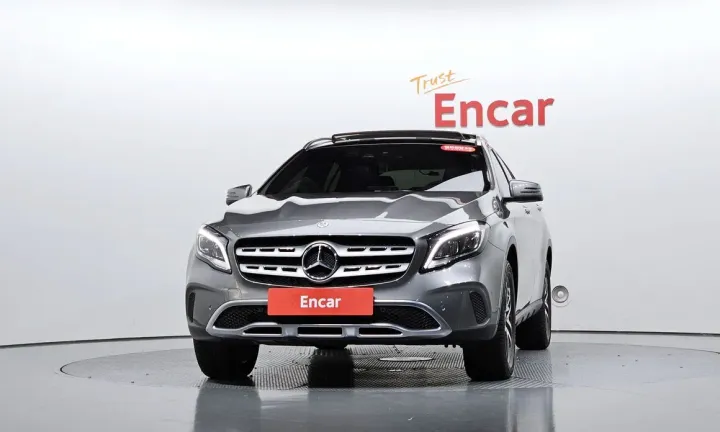 Mercedes-Benz GLA-Class