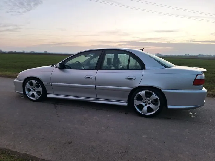 Opel Omega