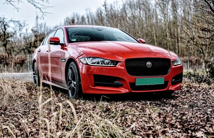 Jaguar XE