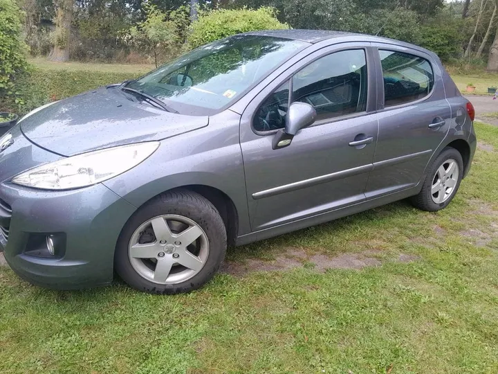 Peugeot 207