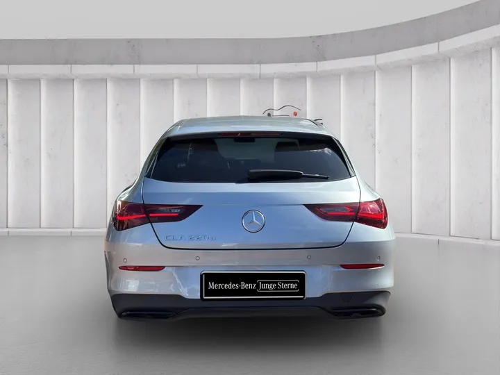Mercedes-Benz CLA 220