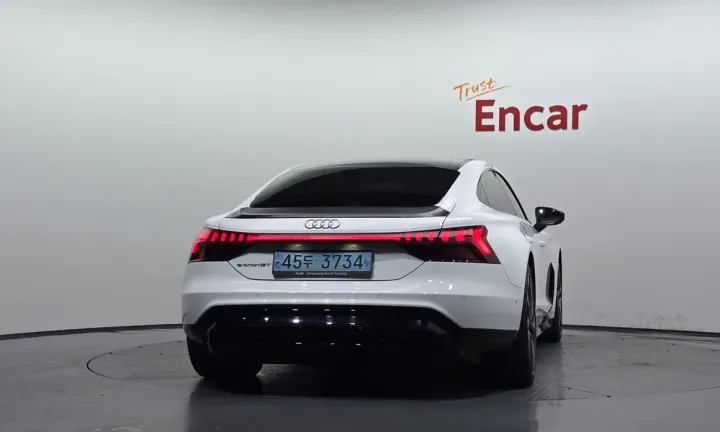 Audi e-tron GT